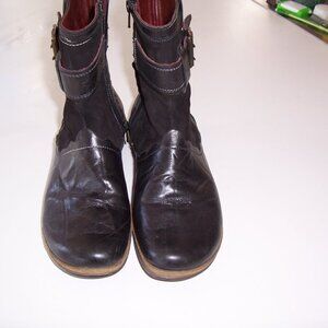 Romika Side Zip Ankle Boots with Buckle Very Soft and Suede Leather Size 7.5